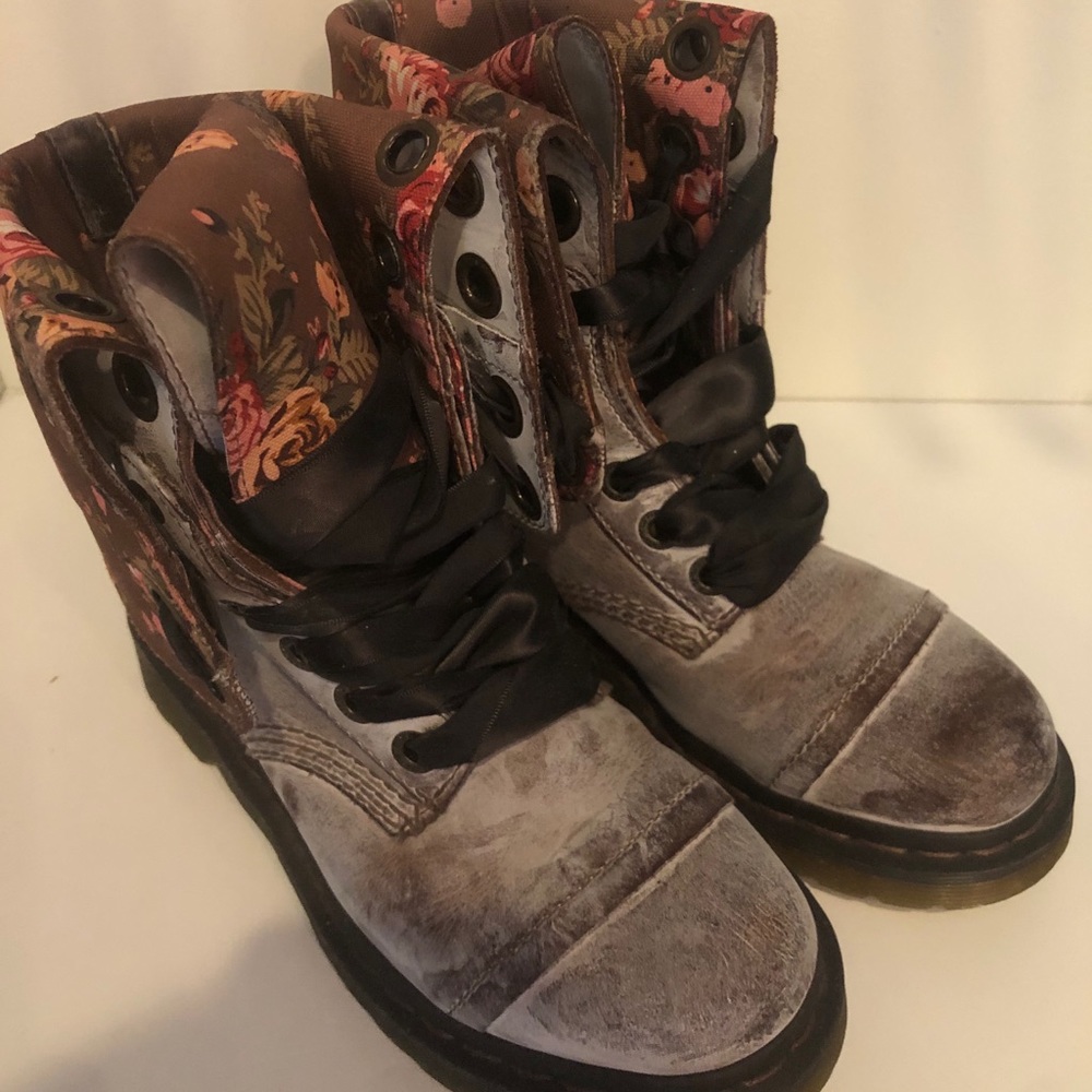 Floral Dr. Martens